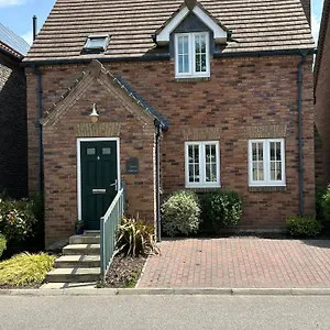 Vakantiehuis Hotdog House Filey Detached Pet Friendly Eco-house, Hunmanby